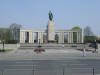Das Russische Ehrenmal an der Straße des 17. Juni
