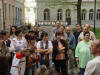 Stadtführung und interessierte Zuhörer